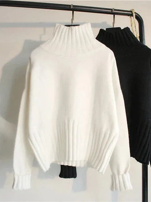 Cozy Women's Turtleneck Pullover Sweater - Black/White